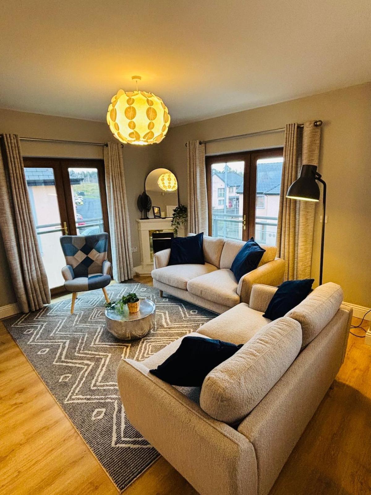 Boru Walk Townhouse -stylish & Modern Killaloe